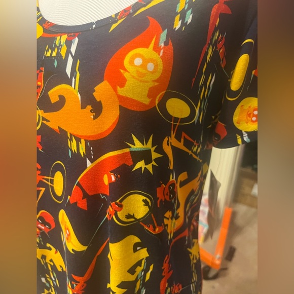 Brand New Lularoe Disney Classic Tp Incredibles size small - Picture 7 of 11
